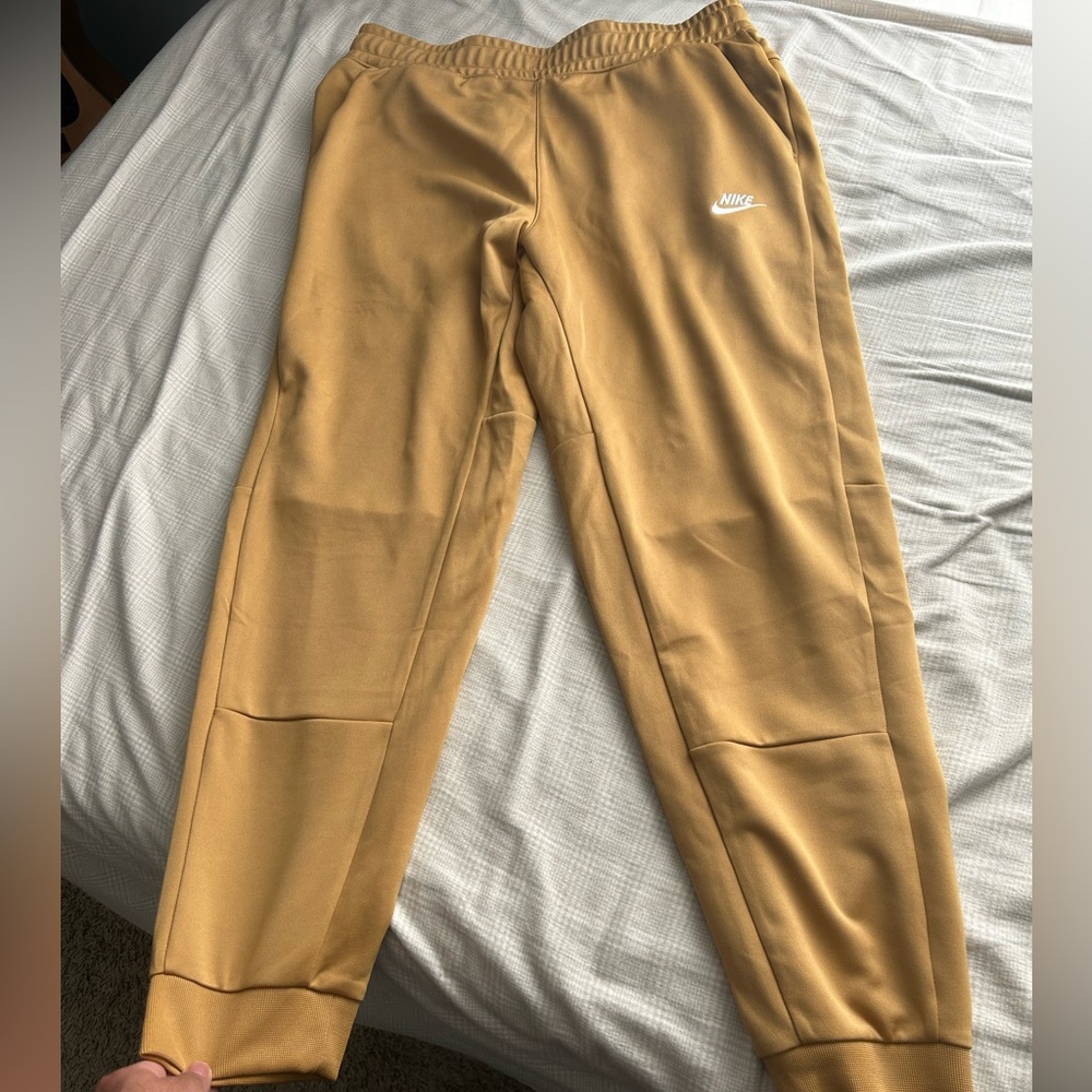Nike joggers